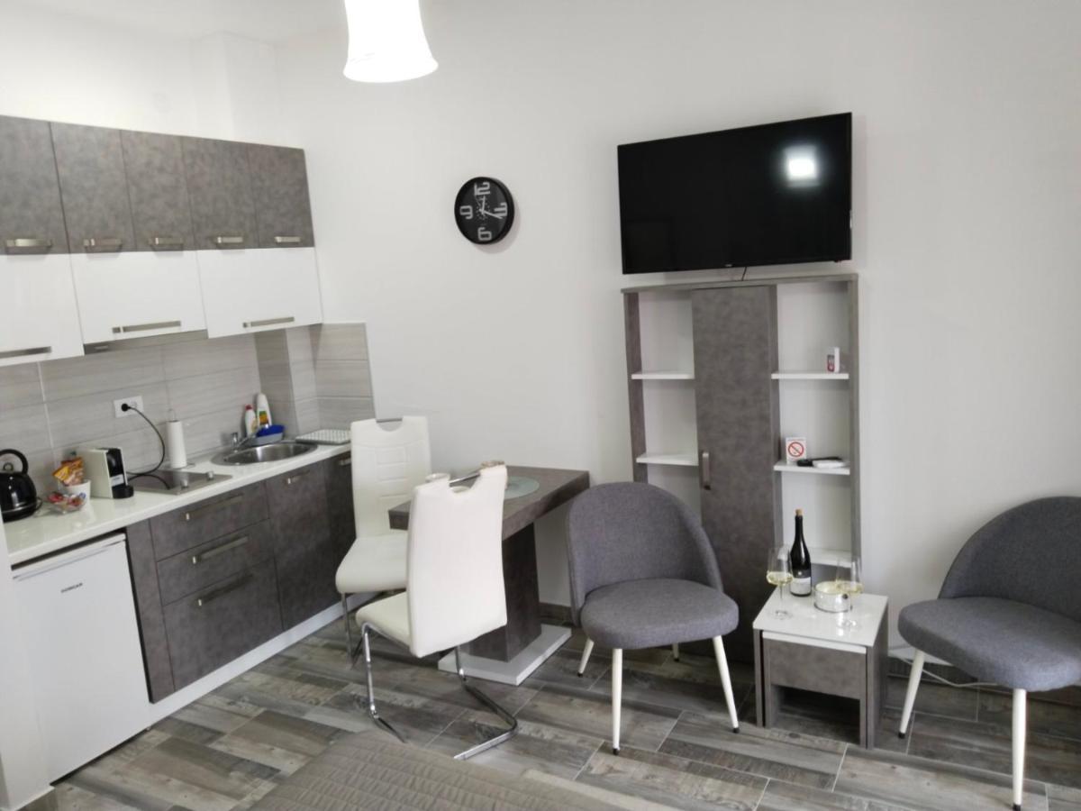Apartament Harmony 1 *